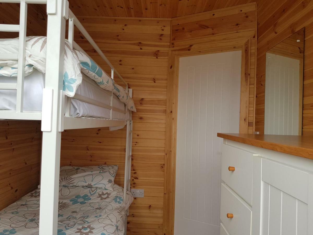 Acorn Camping And Caravan Park Llantwit Major Exterior foto
