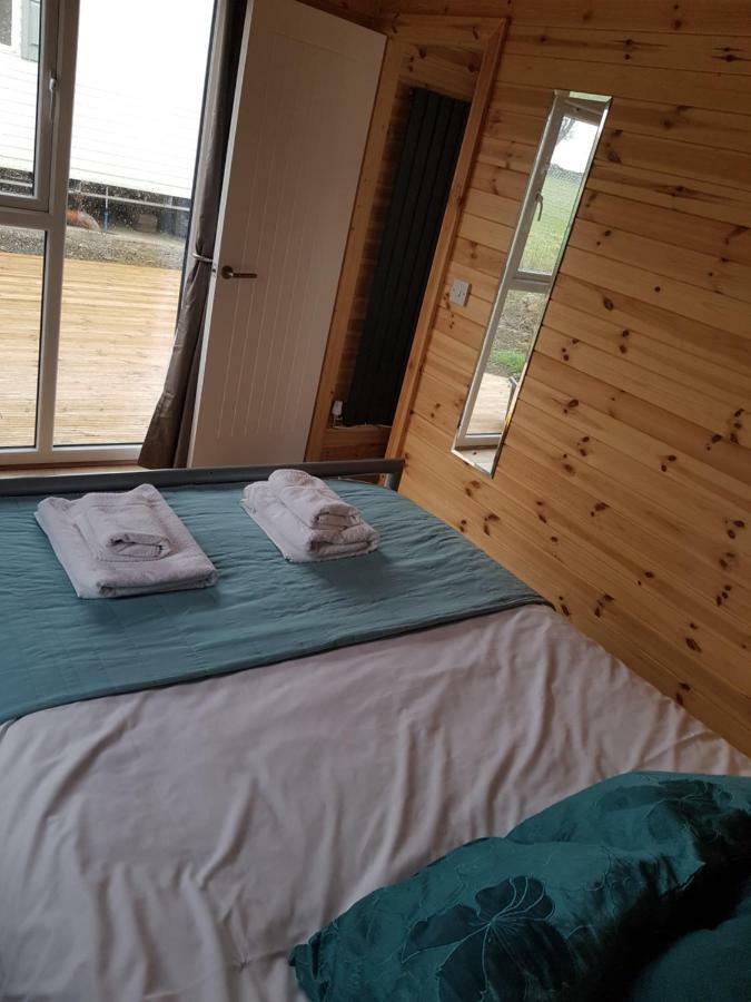 Acorn Camping And Caravan Park Llantwit Major Exterior foto